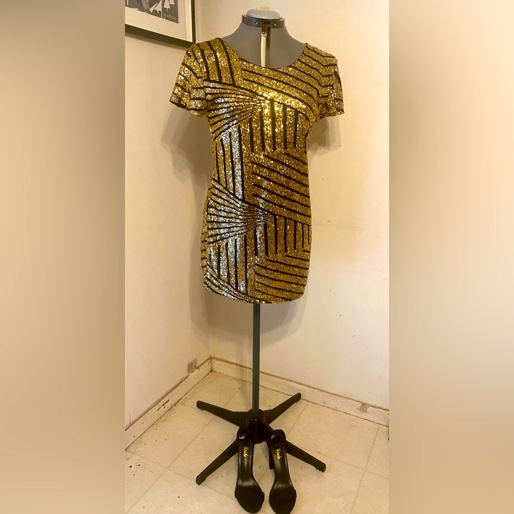 WOT Deco s/s sequin cocktail mini dress, only worn once